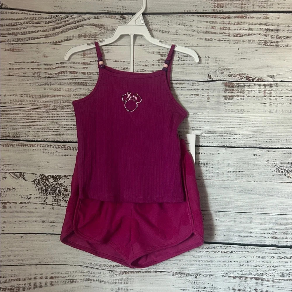 NWT Minnie Mouse tank top and shorts set size 4t